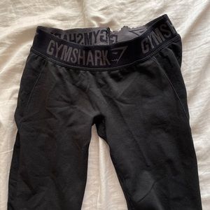 black gym shark leggings